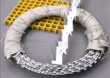 Security 304 Concertina Wire Fencing , Razor Wire Barrier Decorative Barbed