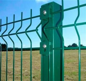 Green Welded Metal Triangle Fence Panel PVC Coated With Triangle Bends