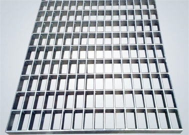 Hot Dipped Mild Steel Walkway Grating Light Weight Black / White Easy Installation