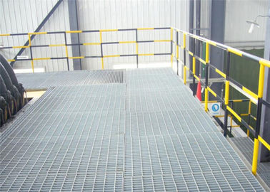 Industrial Low Carbon Steel Walkway Grating Rain Drainage Open Easy Clean