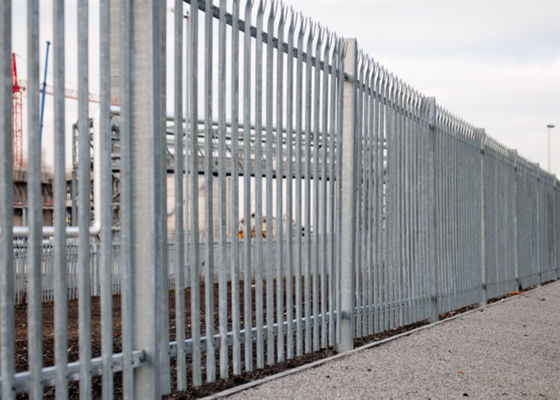 Heißes Bad-galvanisierte Eurostahlpalisade, die 1.5m Höhen-industrielles Soem Iso9001 einzäunt