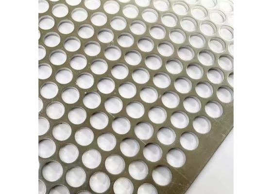 Hot Dip Galvanized Perforated Wire Mesh Niedrigkohlenstoffstahl für den Bau