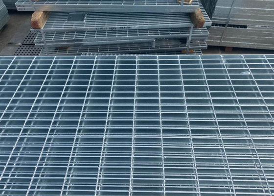 Verzinkte Stahlgängegitter Schwarz / Weiß für Chemieanlagen 30*3mm