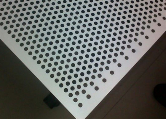 Perforiertes Metallblech aus kohlenstoffarmem Stahl für den Bau 7 mm Loch