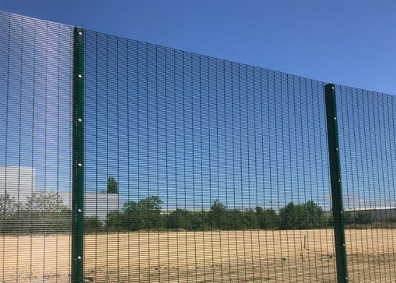 3D-Gekrümmte, warmgewalzte 358 Sicherheitszaun für Schulen / Parks 4,0 mm