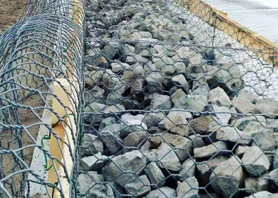 Zinkbeschichtete Galfan-Gabion-Körbe Bauwesen 2*1*1m 80*100mm Loch