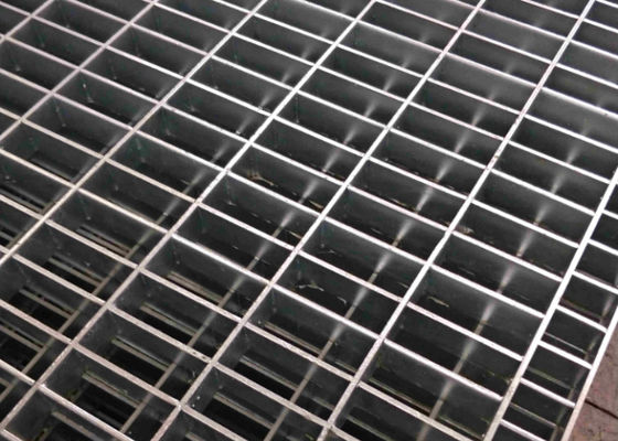 Feuerverzinkter Stahlrost für Schwerlastkonstruktionen