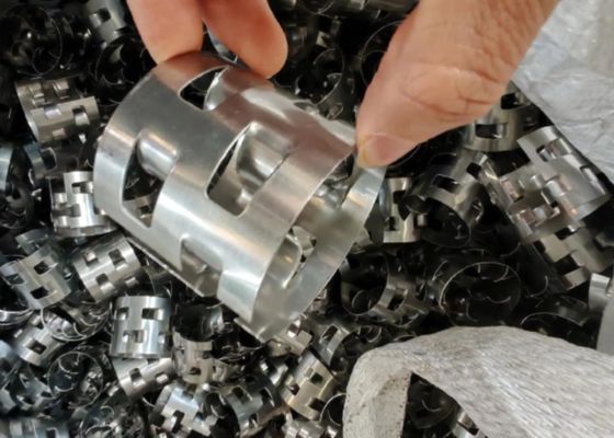 SS316 Pall Ring Metal Random Packing für Gasreinigungstürme 50*50*0,5mm