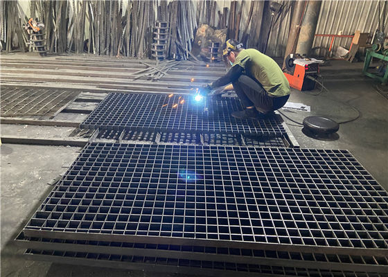 ISO 30/5 30mm x 100mm heißes Bad-galvanisiertes Stahlgitter für Plattform