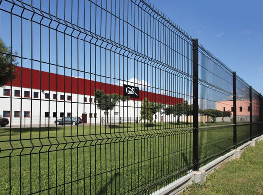 Galvanisierter geschweißter gebogener 3d Stahldraht Mesh Fence For Commercial Playgrounds