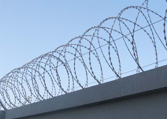 Heißes Bad galvanisierte Rasiermesser-Draht PVC CBT 65 beschichtete 900mm für Grenzdas fechten