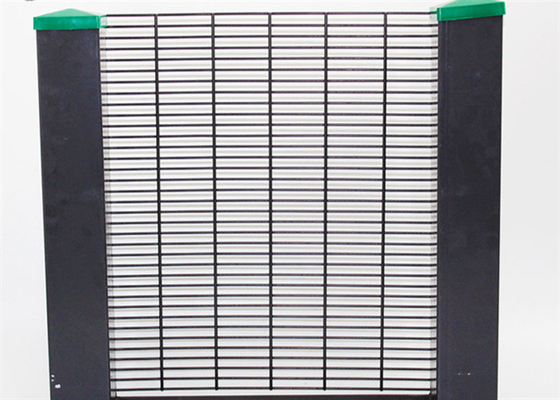 Klare geschweißter Mesh Security Fence Powder Coated Garten Vu 358 mit Spitze 2 x 2.5m
