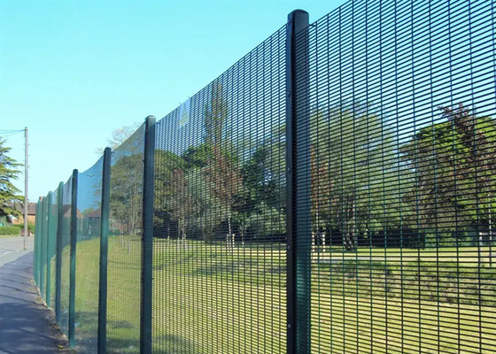 3.0m Höhen-Antiaufstiegs-Gefängnis-Zaun Hot Dip Galvanized/PVC beschichtet 76.2*12.7mm